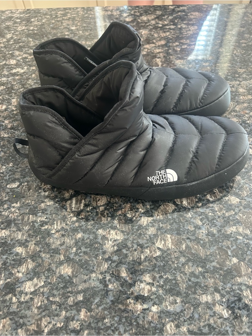 The North Face thermoball traction booties - Picture 5 of 6